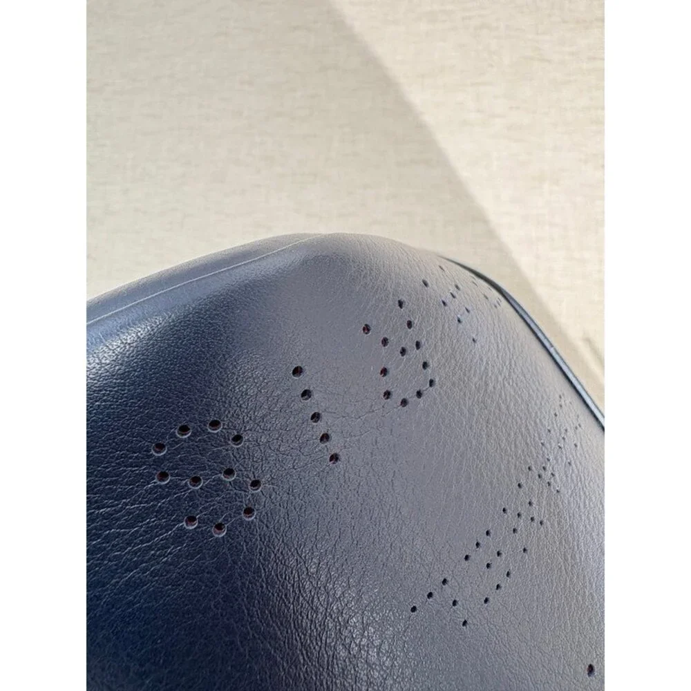 CHANEL Navy Blue Calfskin Deauville Bucket Bag Small SHW - Picture 11 of 16
